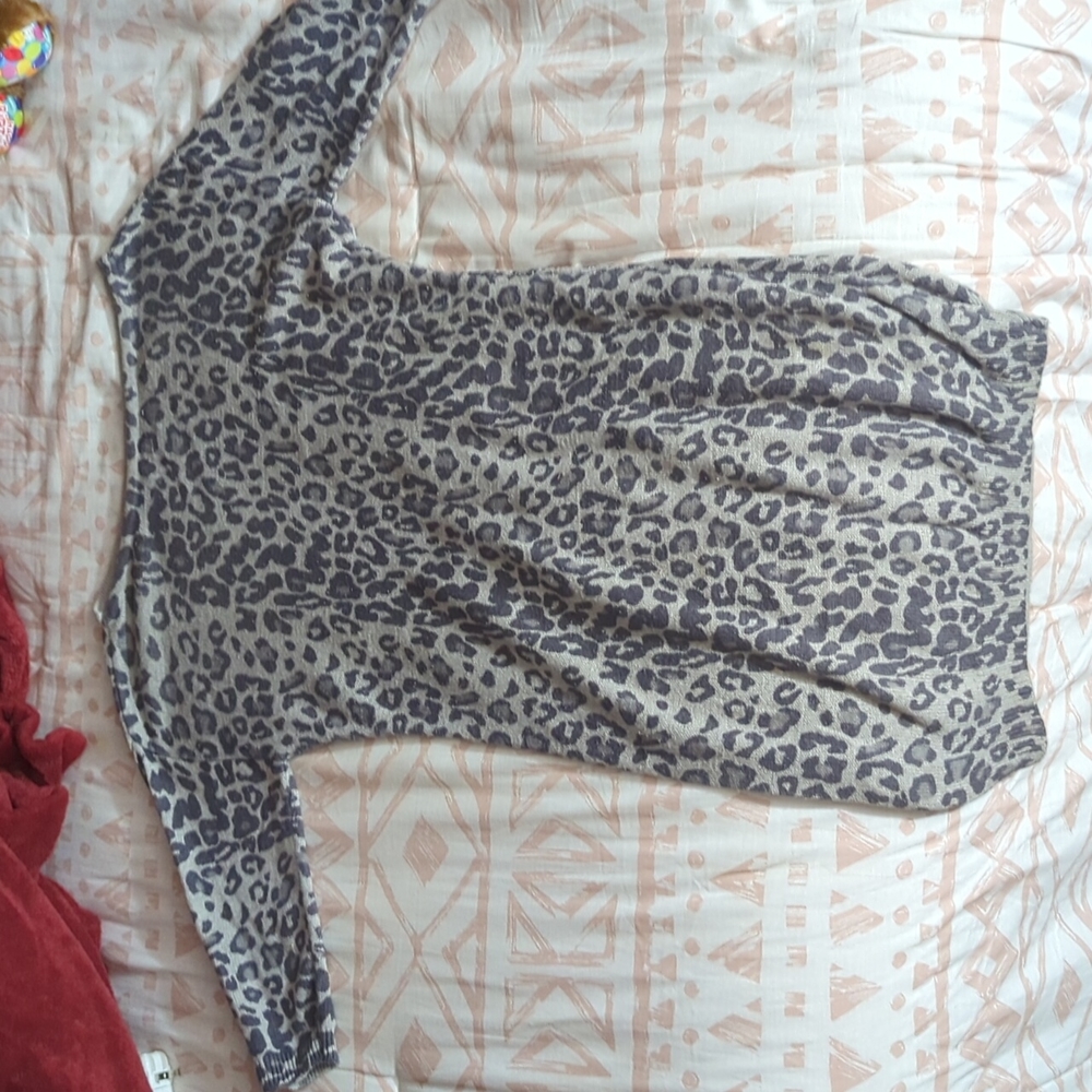 Sweater dress cheetah print size extra small in women from Old Navy